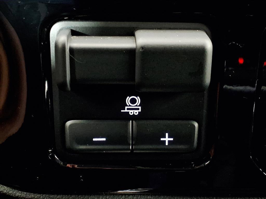 used 2025 Chevrolet Silverado 1500 car, priced at $52,720