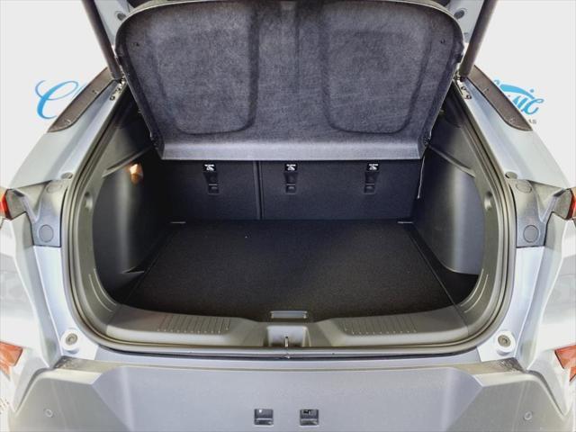 new 2025 Buick Envista car, priced at $27,280