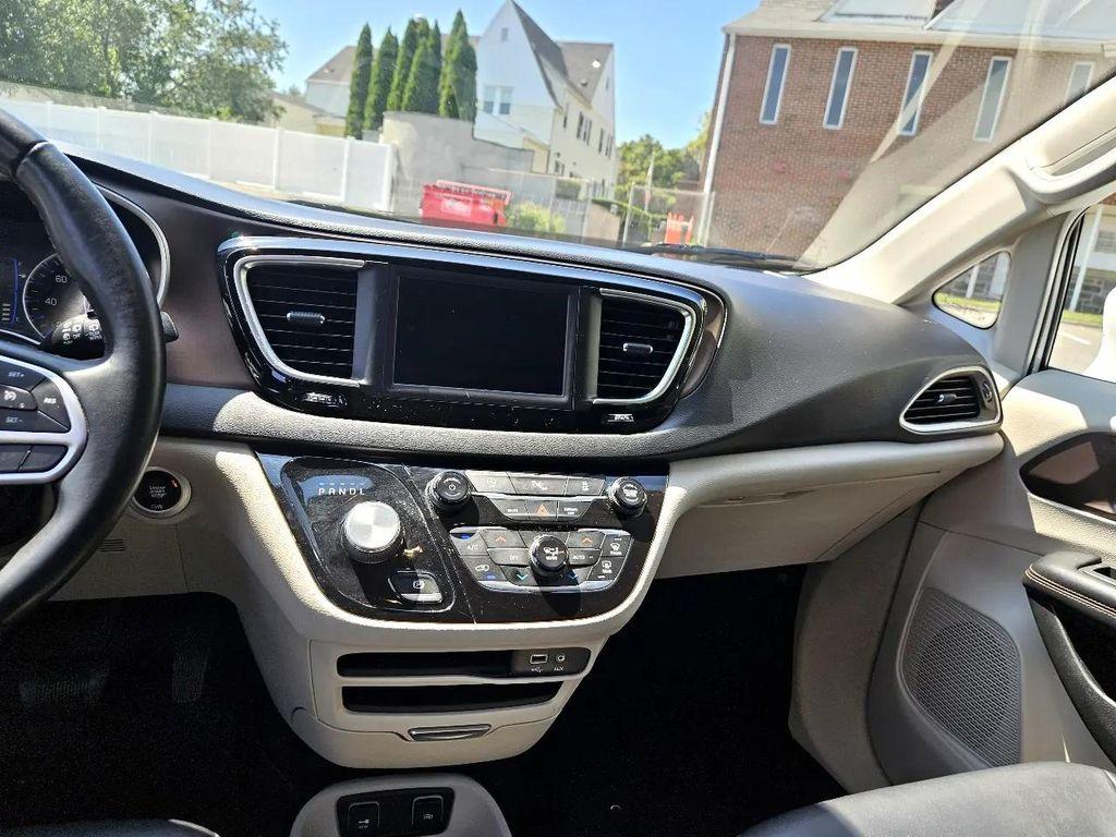 used 2018 Chrysler Pacifica car, priced at $15,995