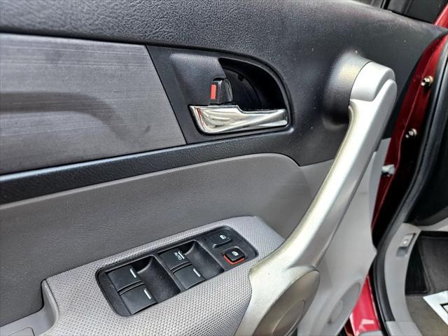 used 2007 Honda CR-V car, priced at $6,900