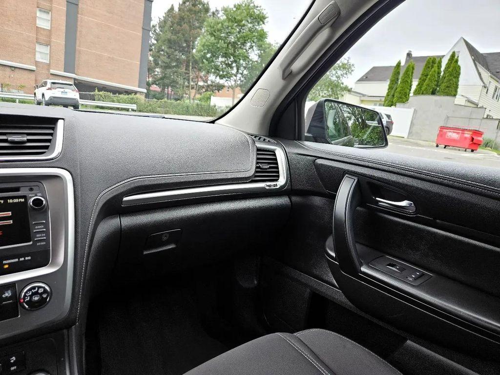 used 2014 GMC Acadia car, priced at $9,800