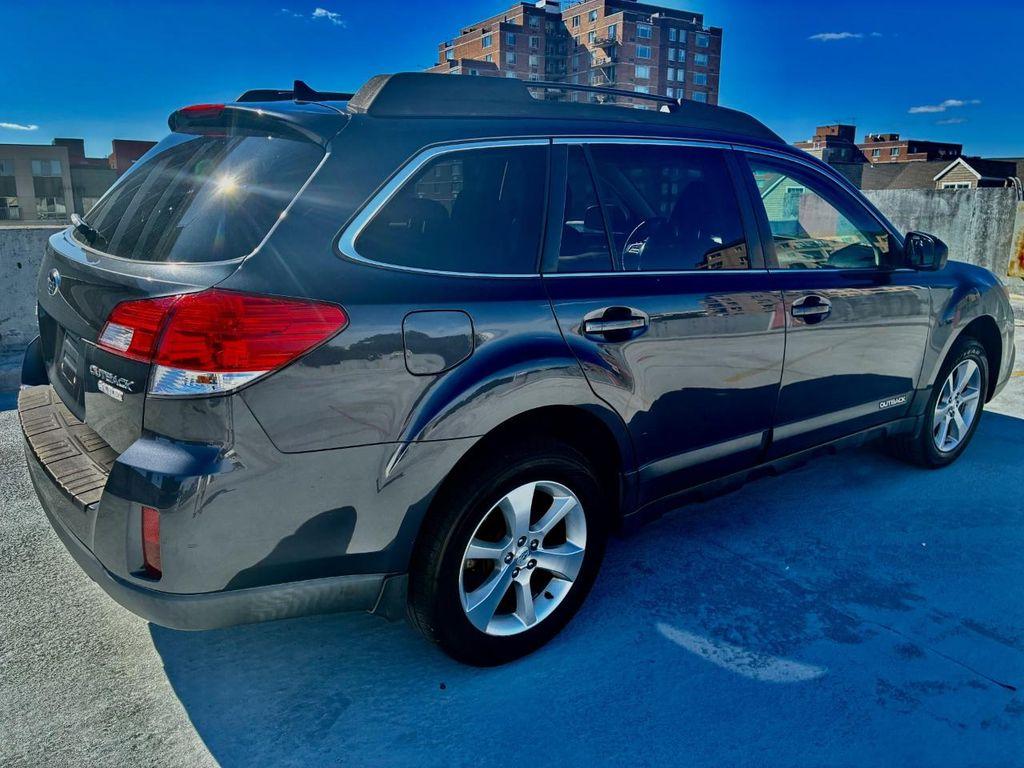 used 2013 Subaru Outback car