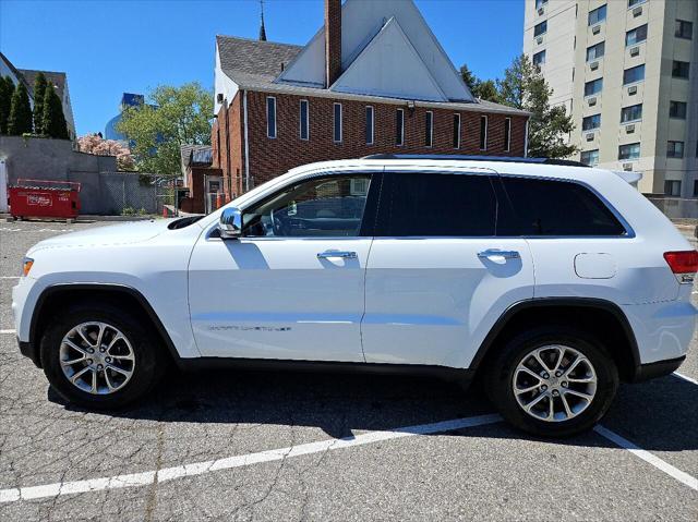 used 2015 Jeep Grand Cherokee car, priced at $14,795