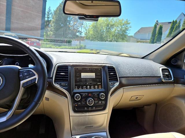 used 2015 Jeep Grand Cherokee car, priced at $14,795