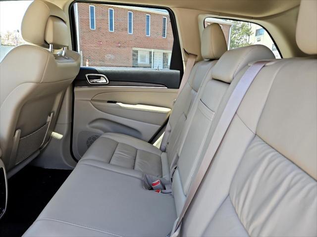 used 2015 Jeep Grand Cherokee car, priced at $14,795