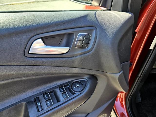 used 2015 Ford Escape car, priced at $9,500