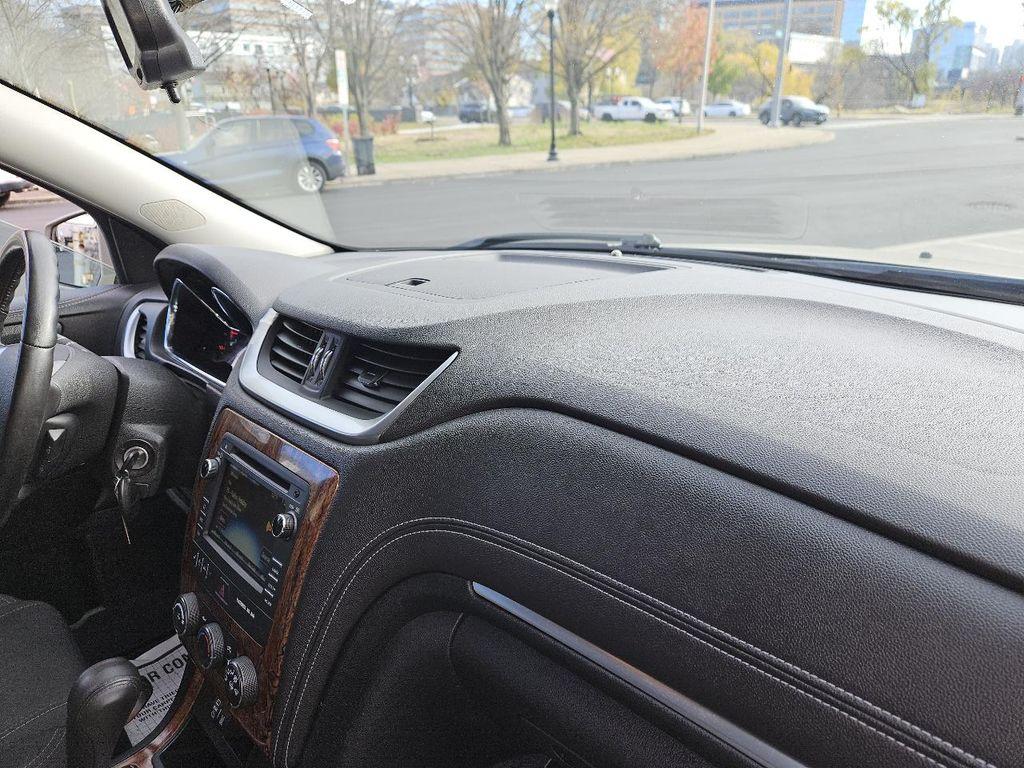 used 2014 Chevrolet Traverse car, priced at $8,700