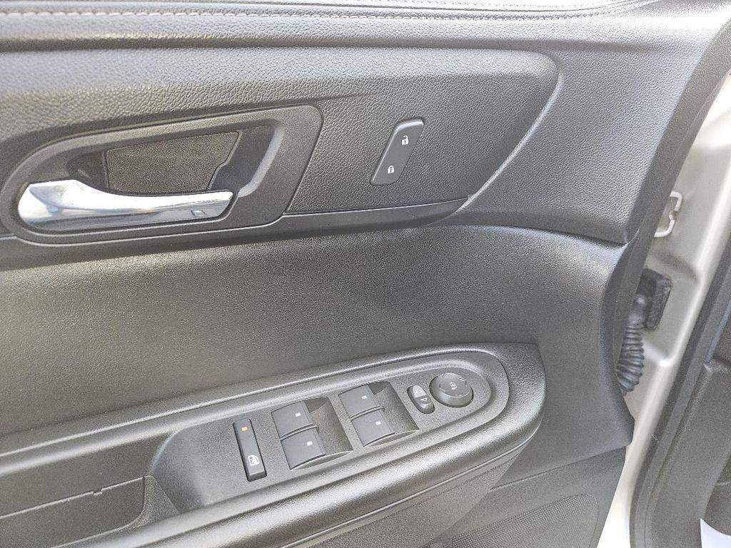 used 2014 Chevrolet Traverse car, priced at $8,700