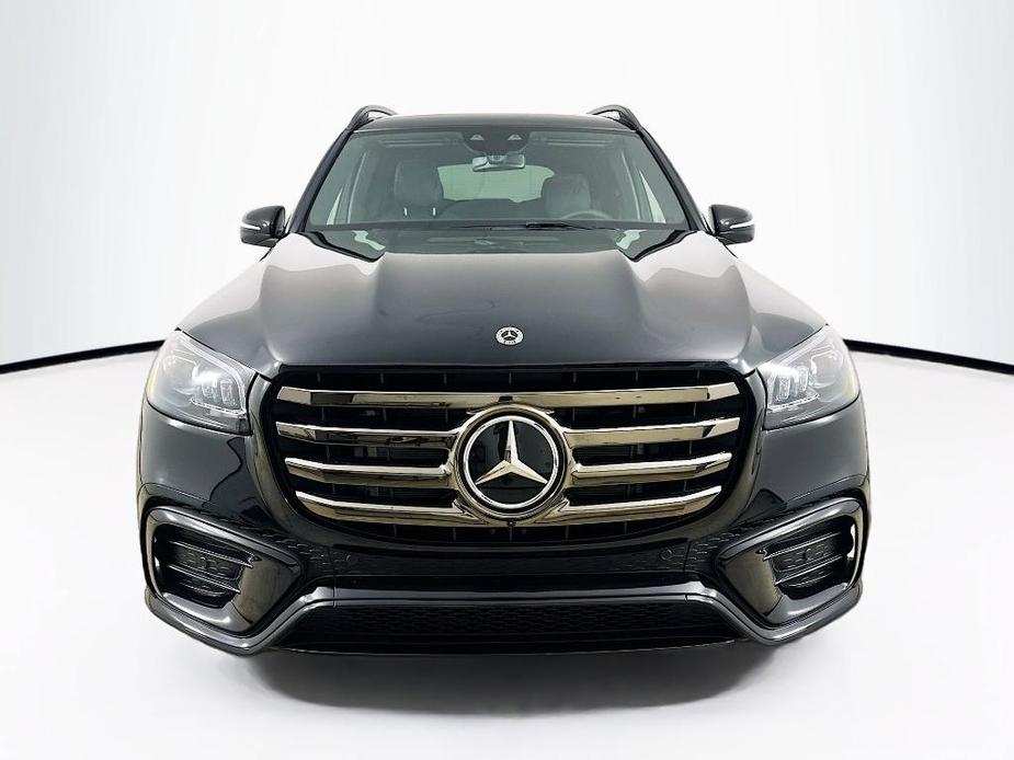 new 2025 Mercedes-Benz GLS 580 car, priced at $122,680