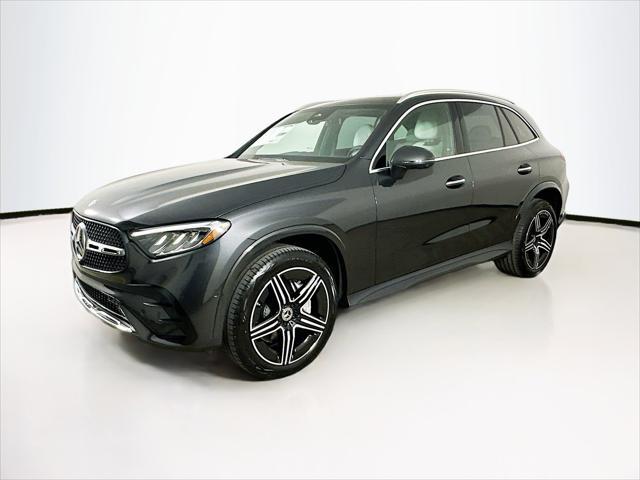 new 2025 Mercedes-Benz GLC 300 car, priced at $62,465