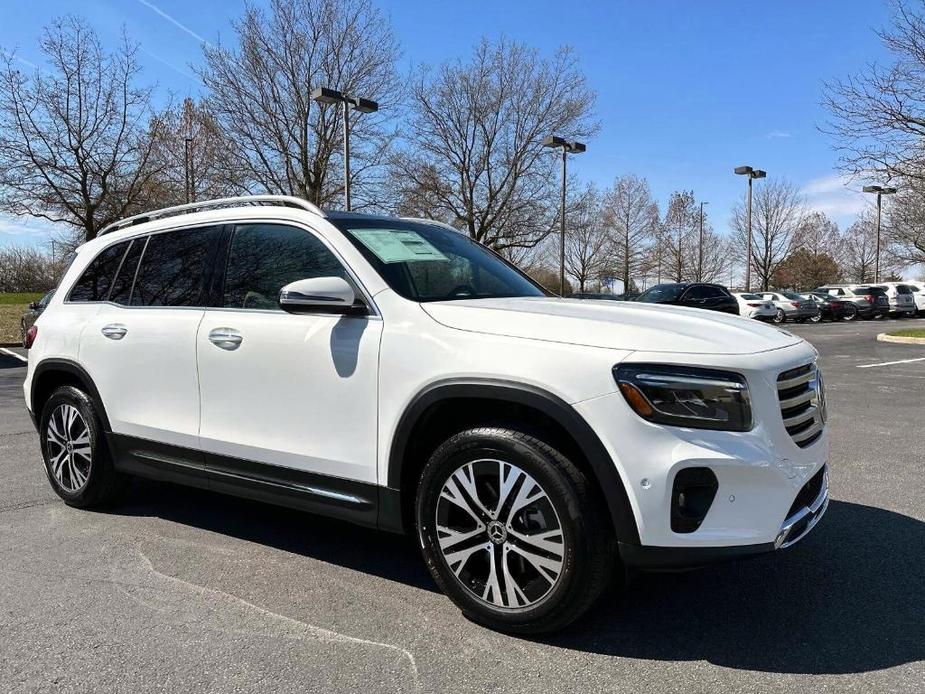 new 2024 Mercedes-Benz GLB 250 car, priced at $53,215