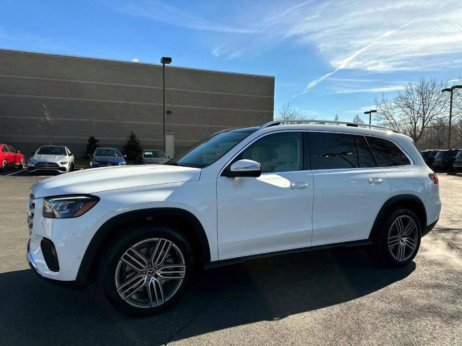 new 2024 Mercedes-Benz GLS 450 car, priced at $90,125