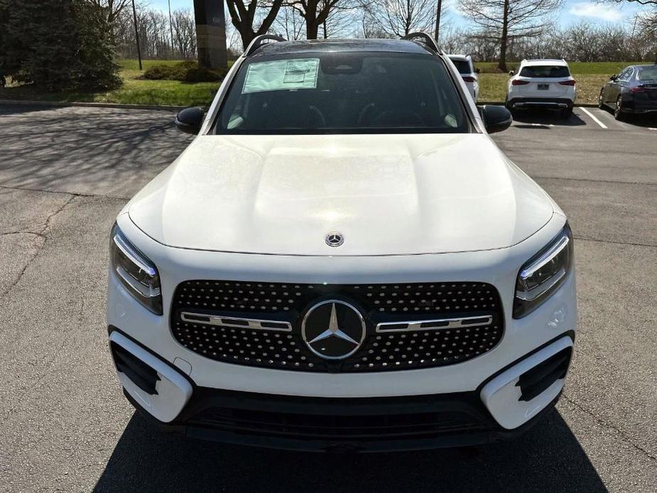 new 2024 Mercedes-Benz GLB 250 car, priced at $54,625