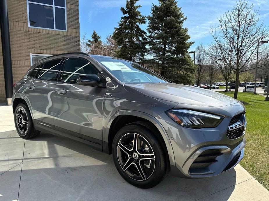 new 2024 Mercedes-Benz GLA 250 car, priced at $54,580