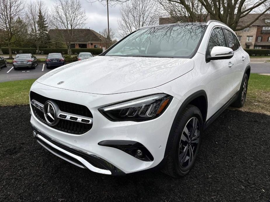 new 2024 Mercedes-Benz GLA 250 car, priced at $50,270