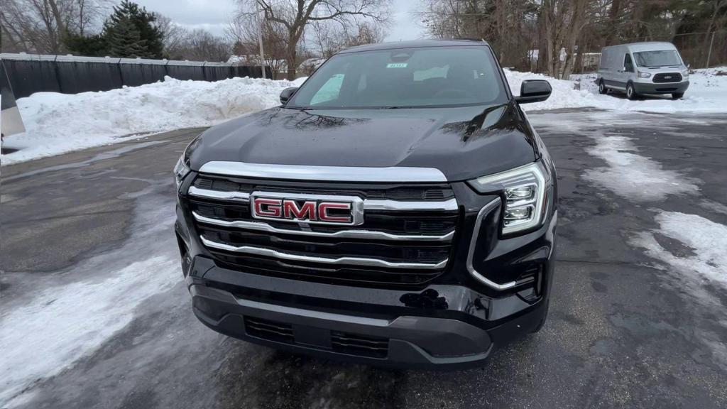 new 2025 GMC Terrain car, priced at $32,718