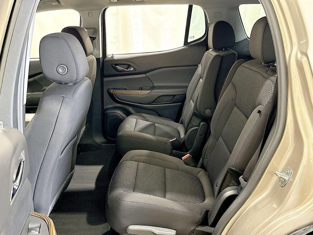 used 2022 GMC Acadia car, priced at $27,900