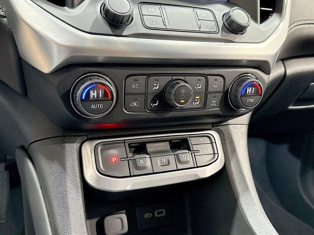 used 2022 GMC Acadia car, priced at $27,900