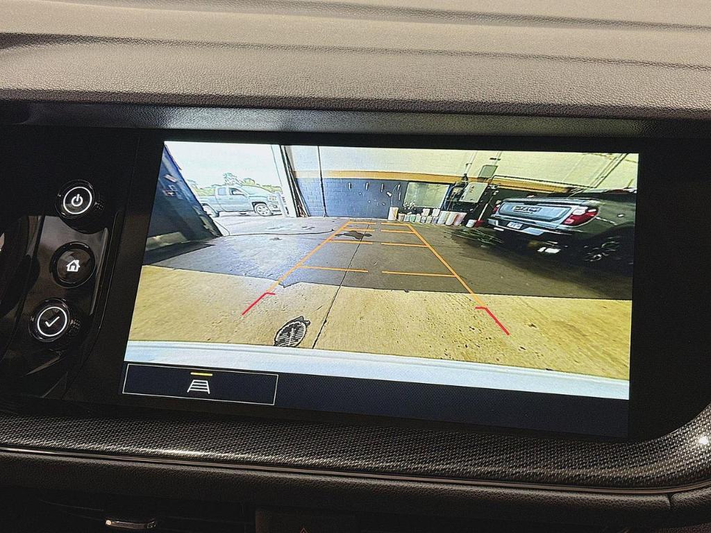 used 2023 Buick Envision car, priced at $25,900