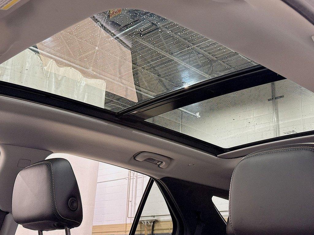 used 2022 Chevrolet Equinox car, priced at $24,000