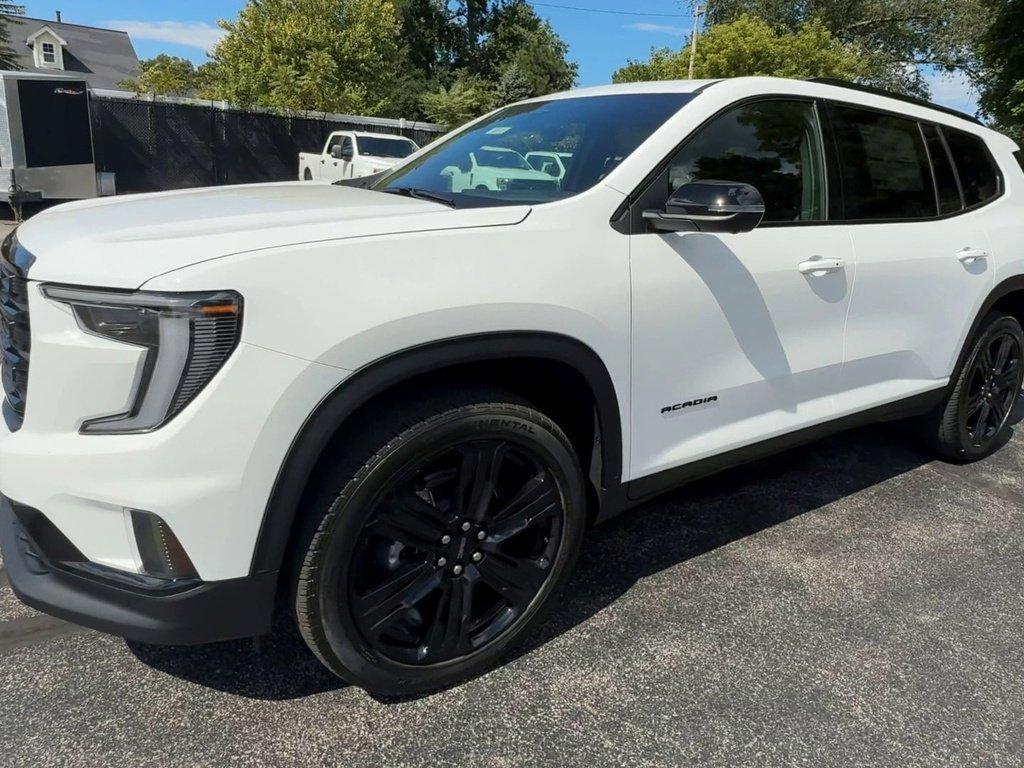 new 2026 GMC Acadia car, priced at $55,625