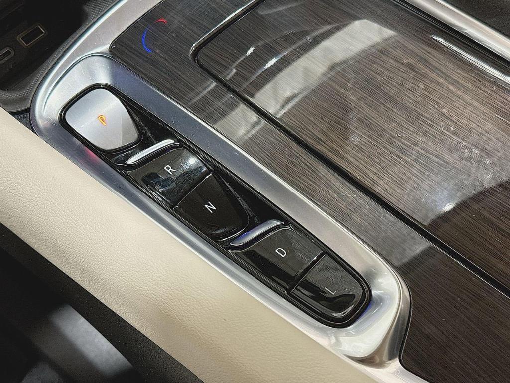 used 2022 Buick Enclave car, priced at $26,900