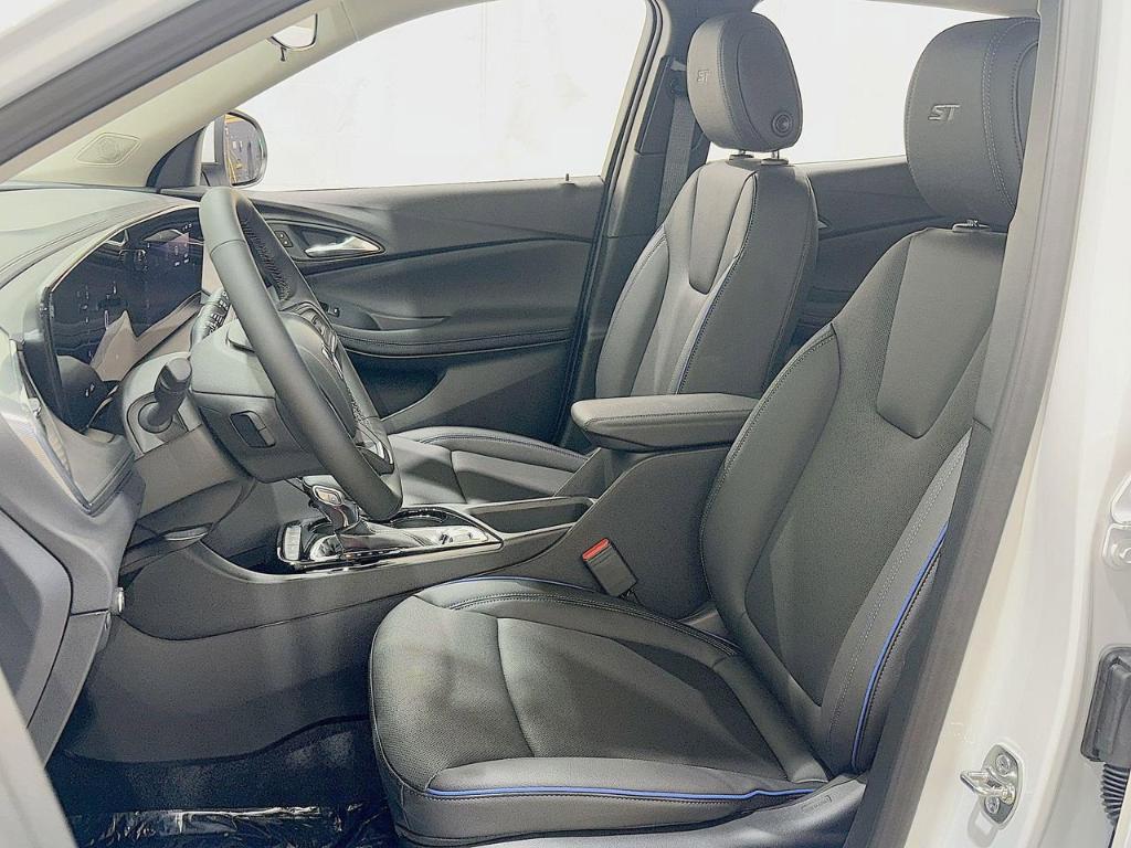 new 2026 Buick Encore GX car, priced at $28,890