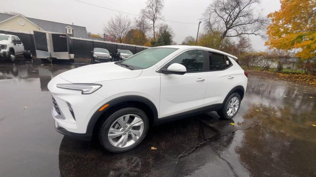 new 2025 Buick Encore GX car, priced at $25,135