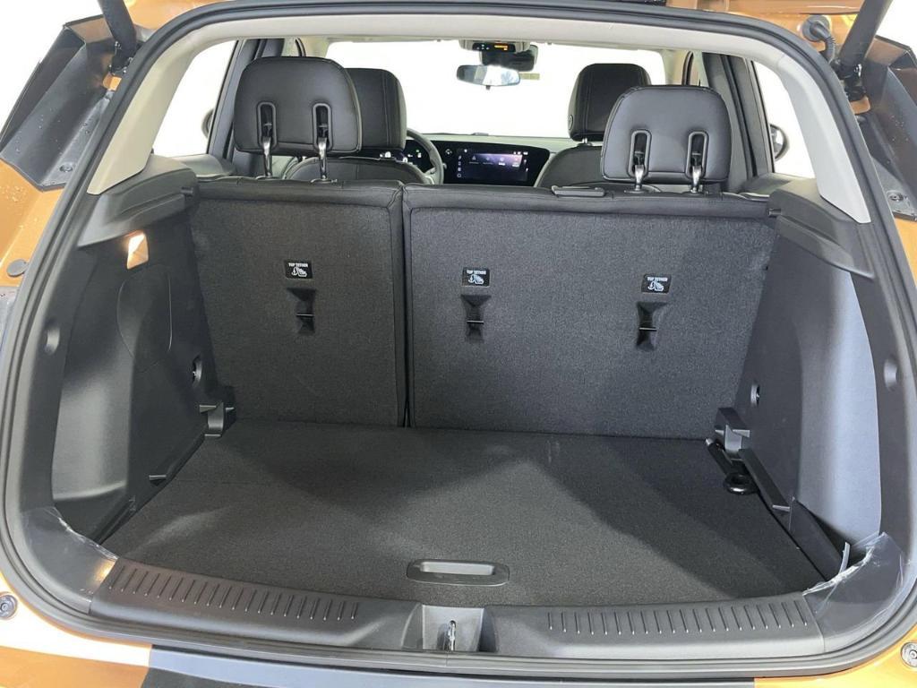 new 2025 Buick Encore GX car, priced at $28,130