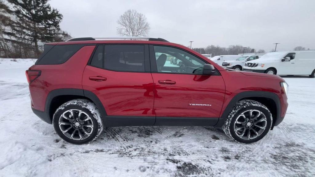 new 2025 GMC Terrain car, priced at $36,006