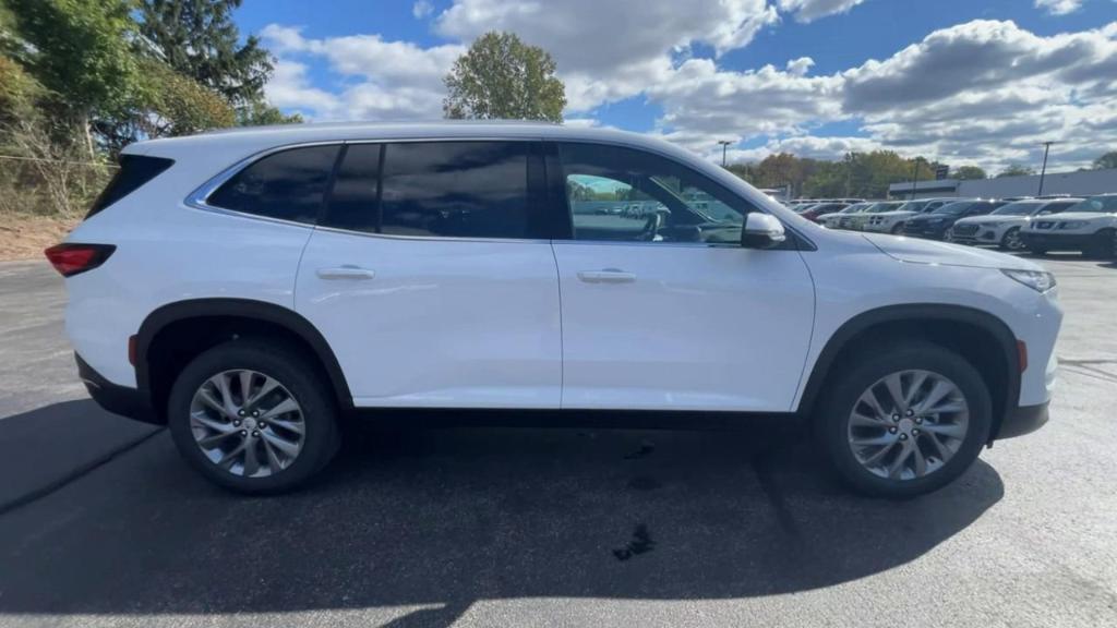 new 2025 Buick Enclave car, priced at $46,690