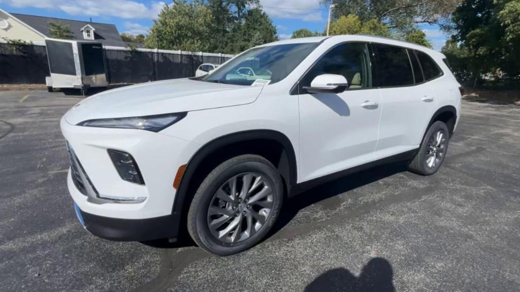 new 2025 Buick Enclave car, priced at $46,690