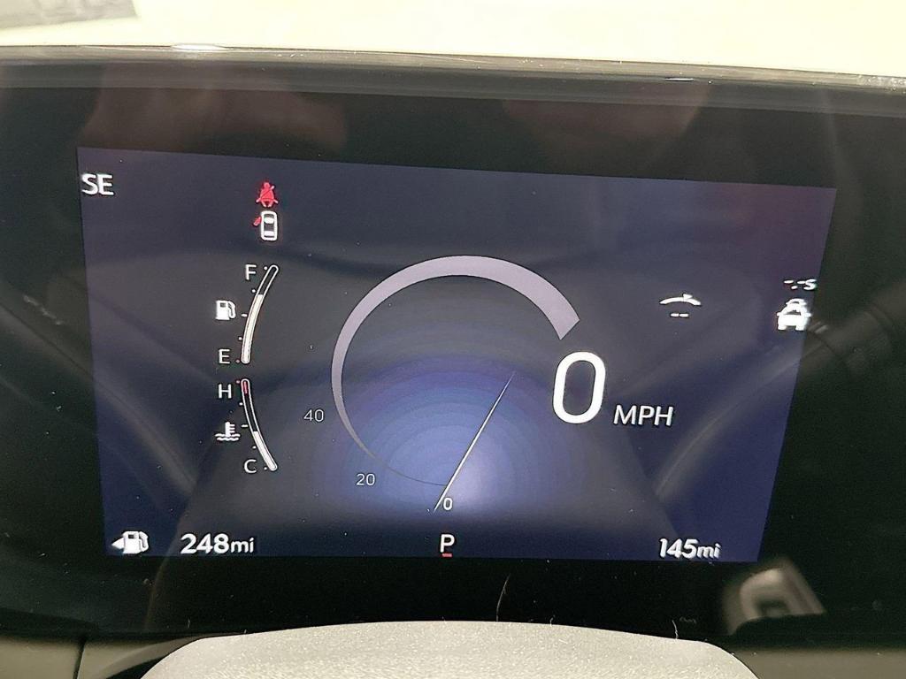 new 2025 Buick Envista car, priced at $30,905