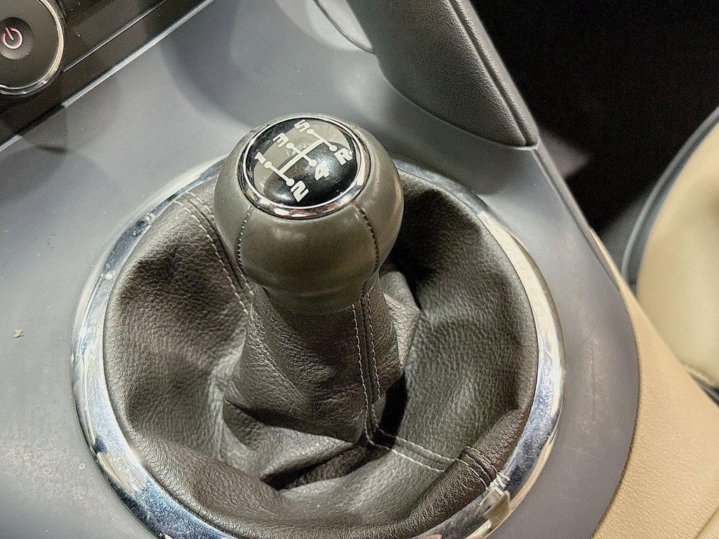 used 2007 Pontiac Solstice car, priced at $11,900