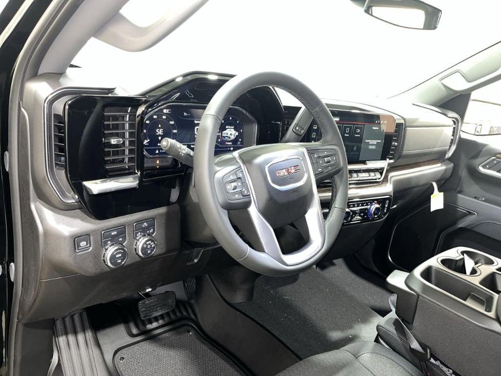 new 2025 GMC Sierra 1500 car, priced at $47,795