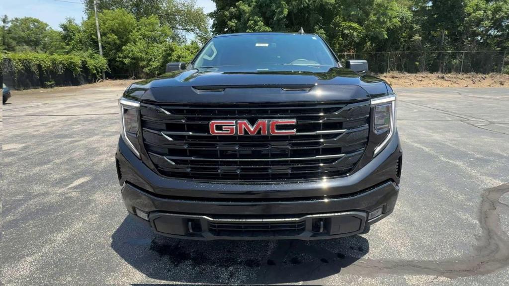 new 2025 GMC Sierra 1500 car, priced at $48,295