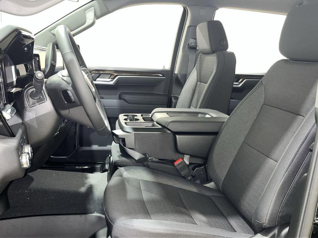 new 2025 GMC Sierra 1500 car, priced at $47,795