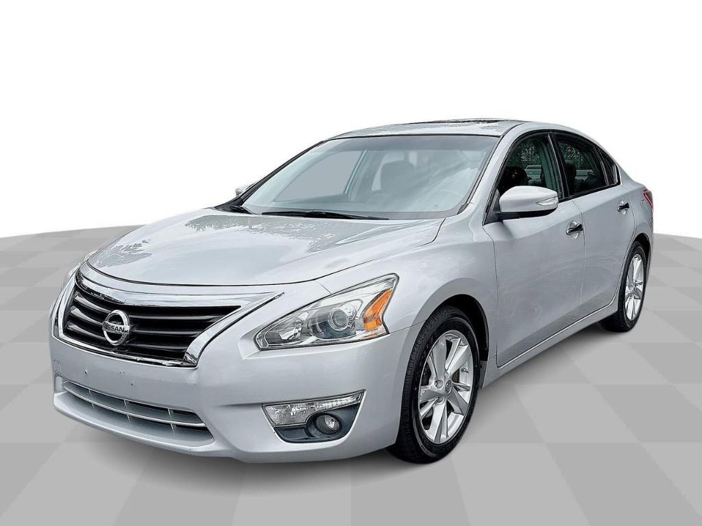 used 2013 Nissan Altima car, priced at $6,900