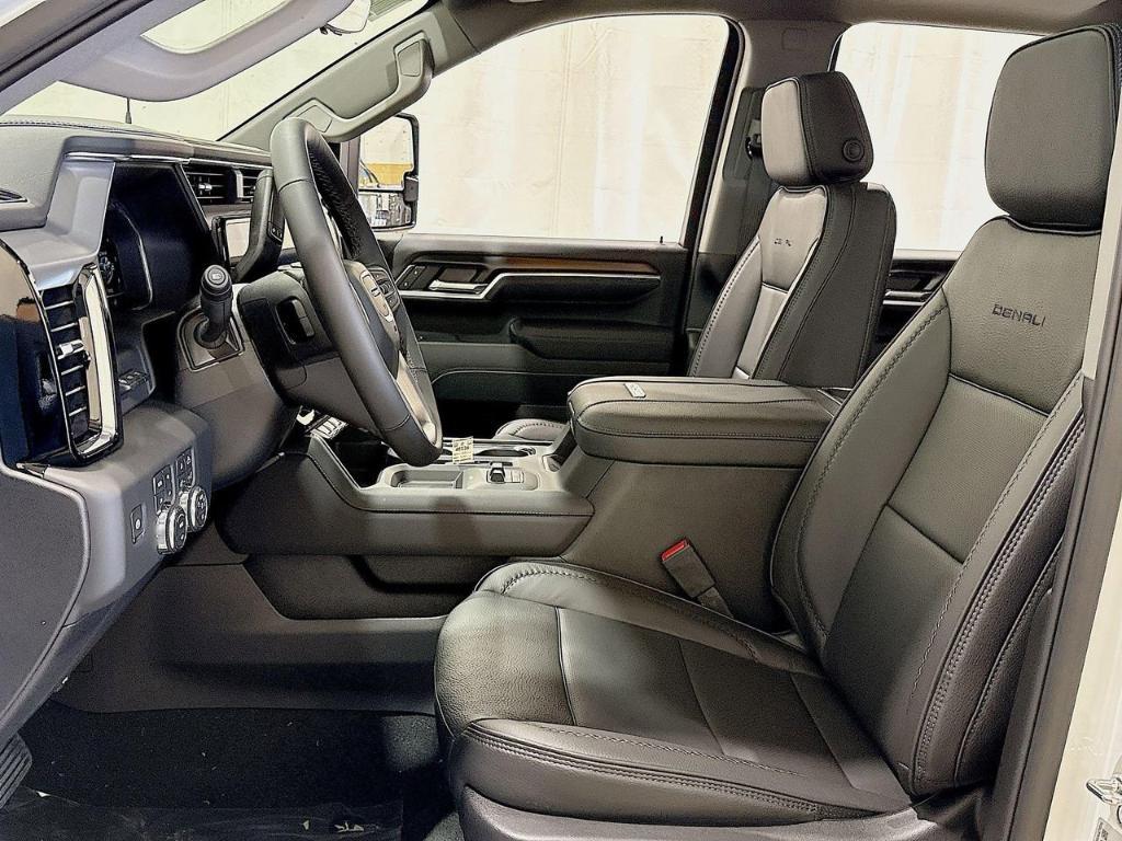 new 2025 GMC Sierra 2500 car, priced at $72,500