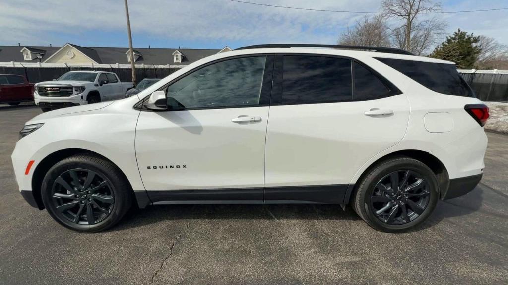 used 2022 Chevrolet Equinox car, priced at $24,900
