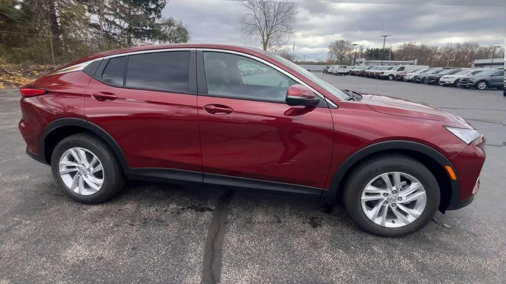 new 2025 Buick Envista car, priced at $27,725