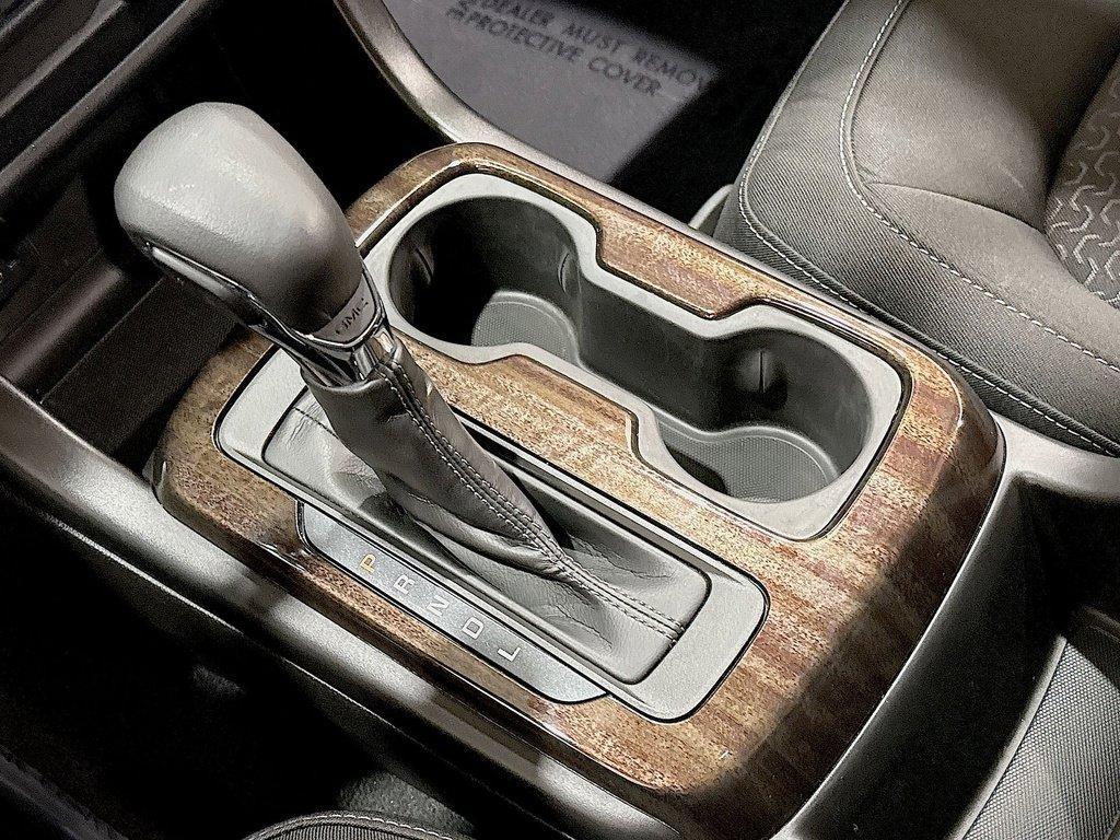 used 2022 GMC Canyon car, priced at $31,900