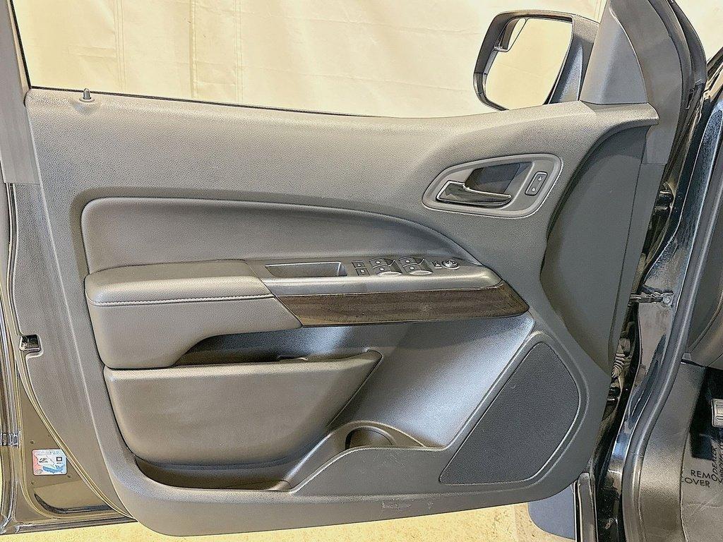 used 2022 GMC Canyon car, priced at $31,900