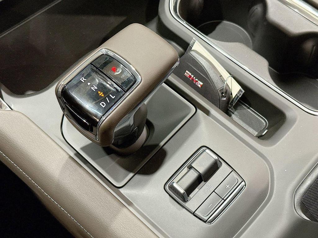 new 2025 GMC Sierra 1500 car, priced at $72,695