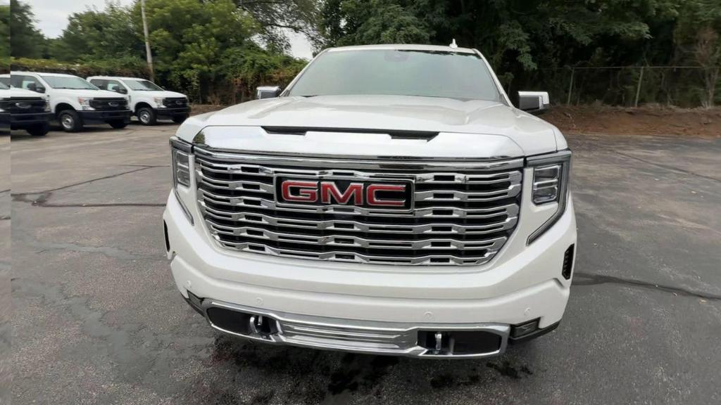used 2024 GMC Sierra 1500 car, priced at $57,900