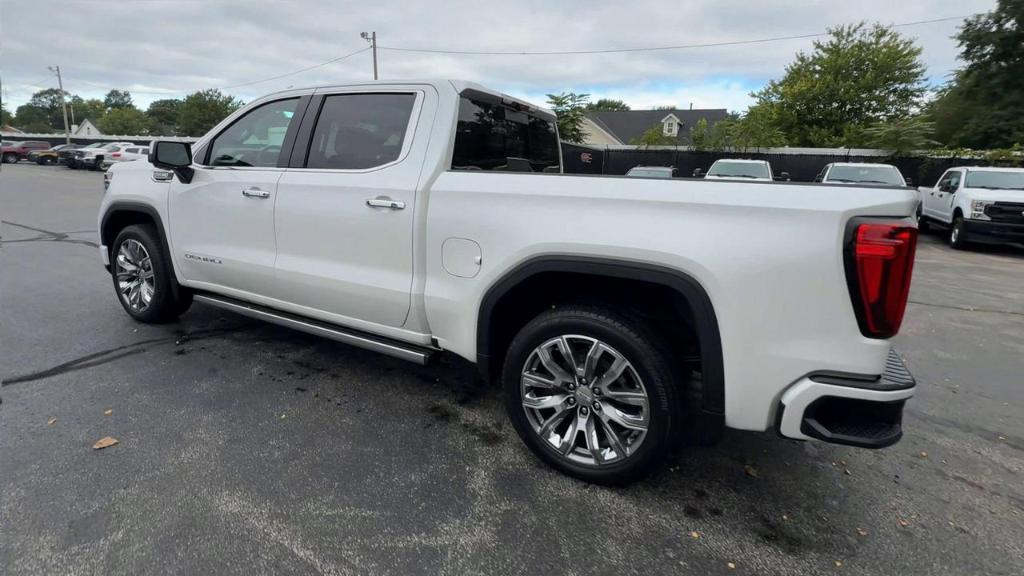 used 2024 GMC Sierra 1500 car, priced at $57,900
