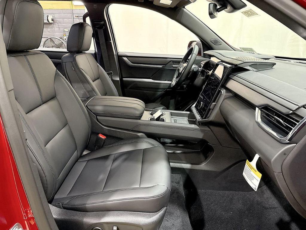 new 2025 GMC Acadia car, priced at $48,088