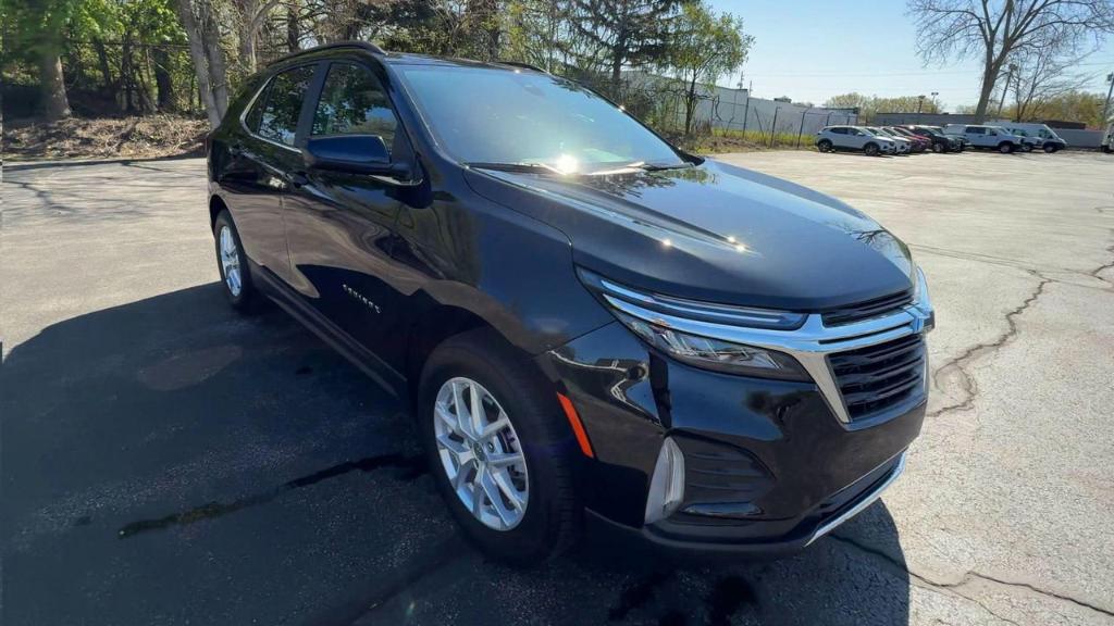 used 2022 Chevrolet Equinox car, priced at $23,900