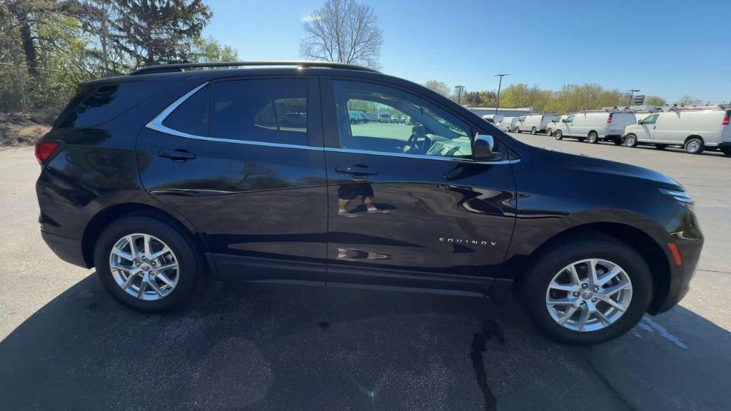 used 2022 Chevrolet Equinox car, priced at $23,900