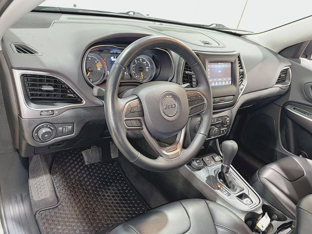 used 2019 Jeep Cherokee car, priced at $16,900